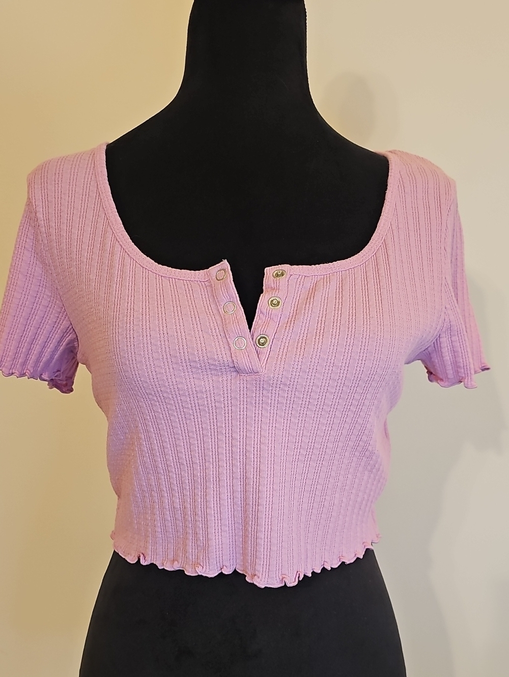 bp Lavender Ribbed Cropped Button-Front Tee - Picture 6 of 10